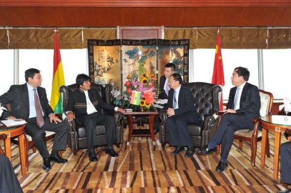 52549403387380121462011-08-11