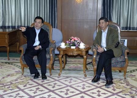 36480856810693360022009-03-04