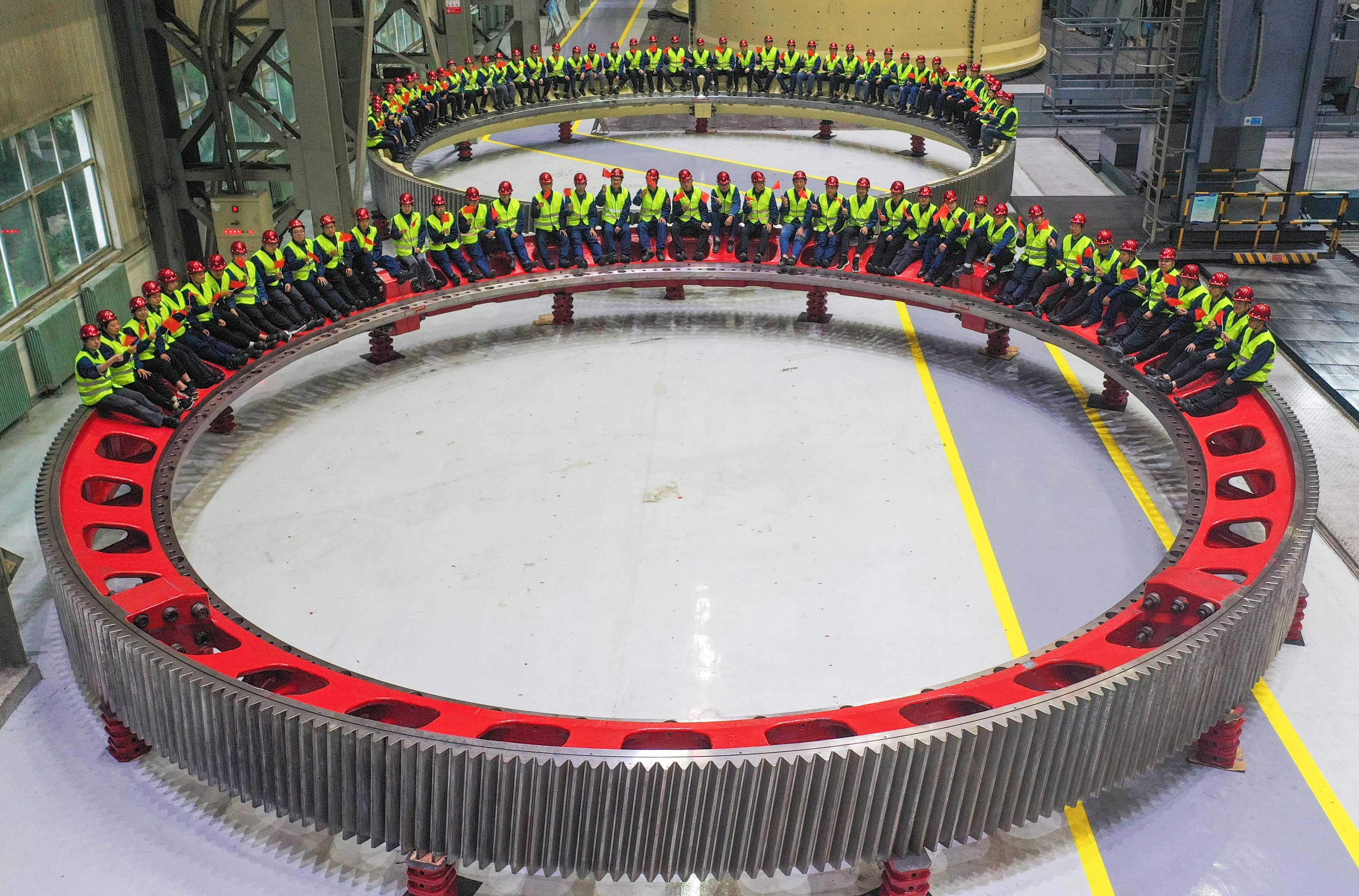 20250314459010.jpg ³¬´óÐÍÖ±¾¶13Ã׿óÓôó³ÝȦ.jpg